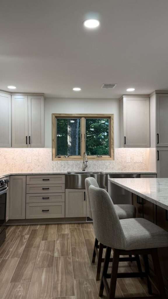 Kitchen remodel with island seating by Nuvista Designs General Contractors in Bergen County, NJ